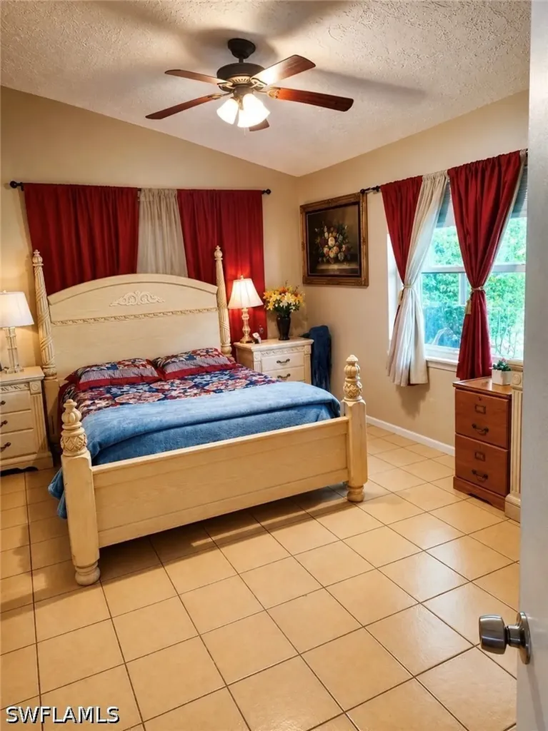 2642 Santa Barbara Boulevard Naples FL 34116