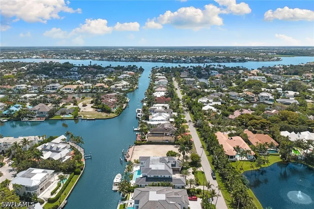 421 21st Avenue S Naples FL 34102