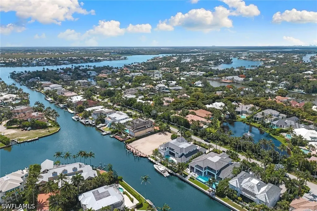 421 21st Avenue S Naples FL 34102