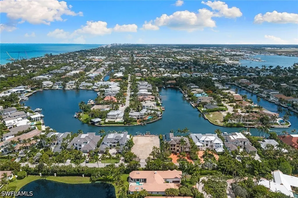 421 21st Avenue S Naples FL 34102