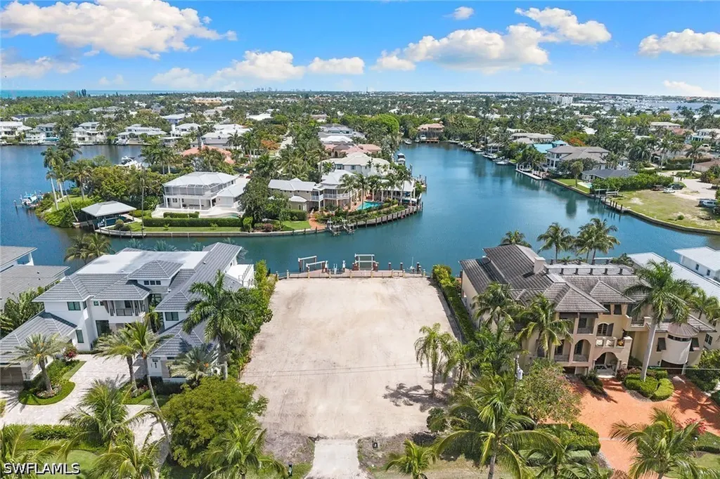 421 21st Avenue S Naples FL 34102