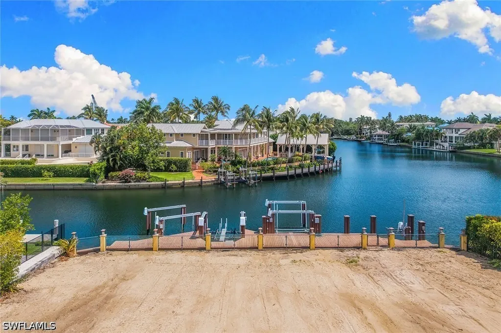421 21st Avenue S Naples FL 34102