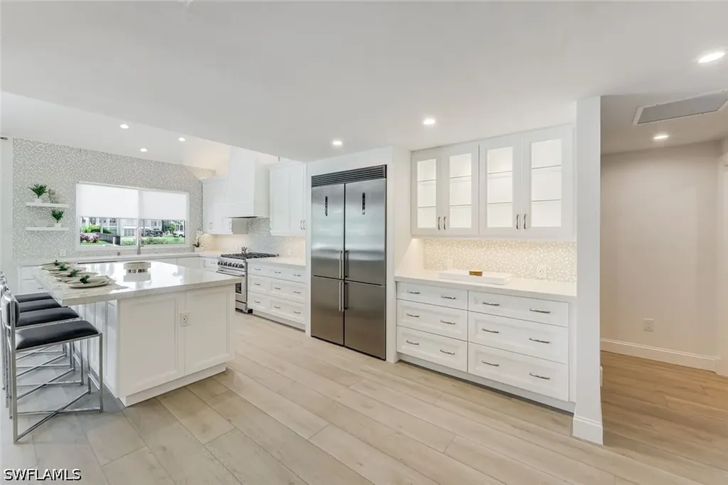 151 Bayview Avenue Naples FL 34108