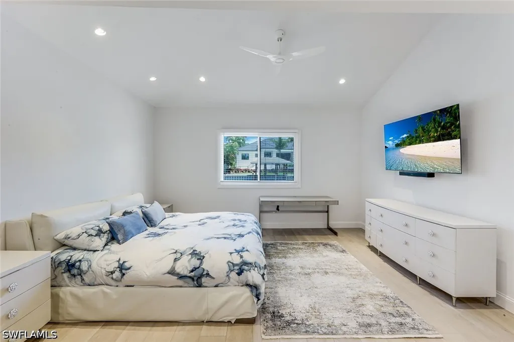 151 Bayview Avenue Naples FL 34108