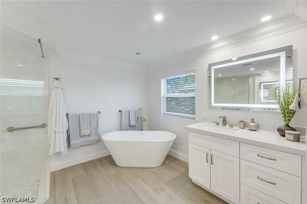151 Bayview Avenue Naples FL 34108