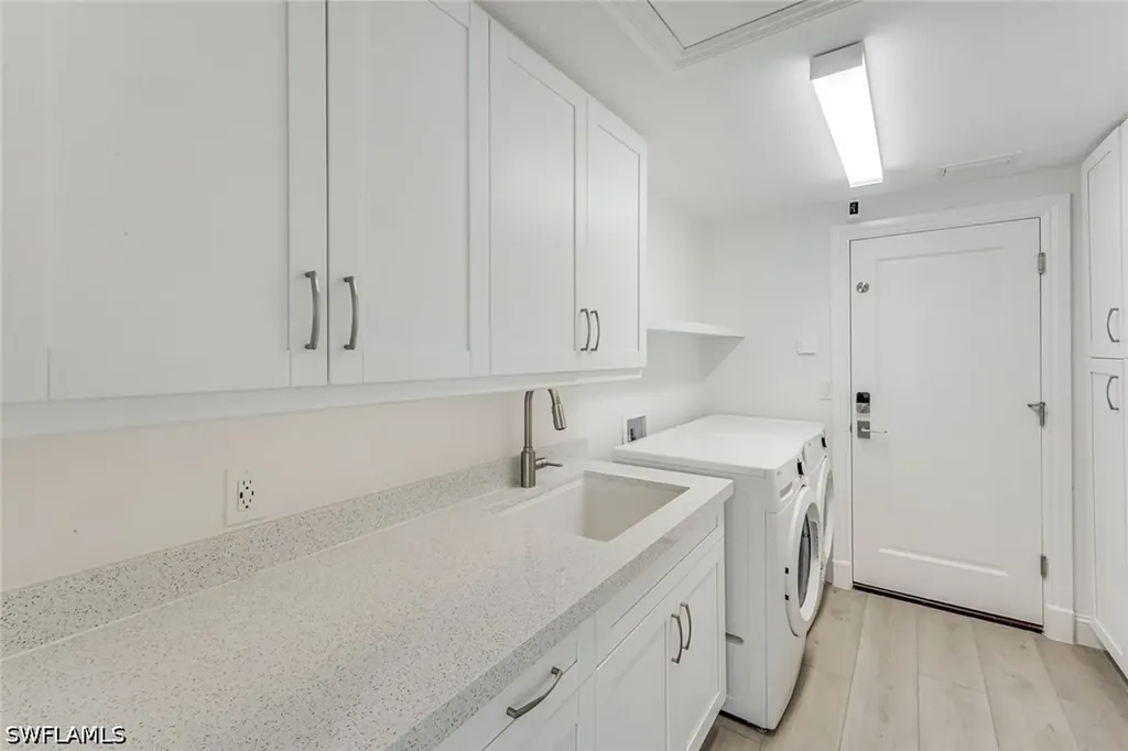 151 Bayview Avenue Naples FL 34108