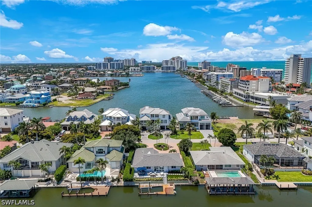 151 Bayview Avenue Naples FL 34108