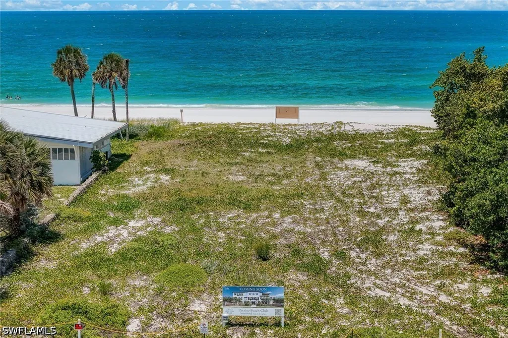 151 Bayview Avenue Naples FL 34108