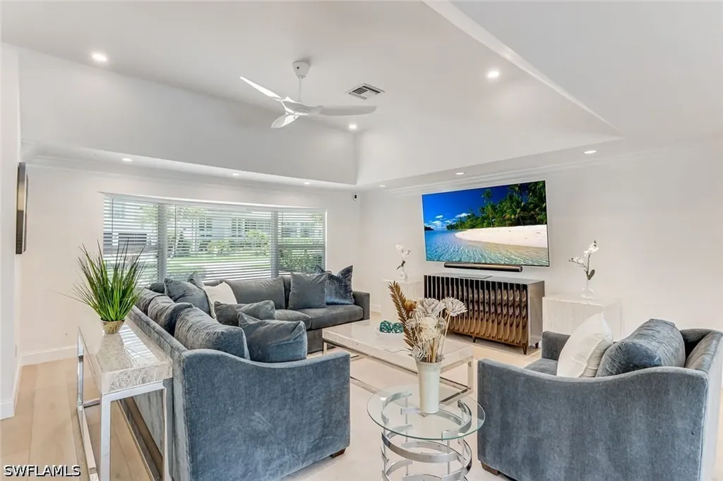 151 Bayview Avenue Naples FL 34108