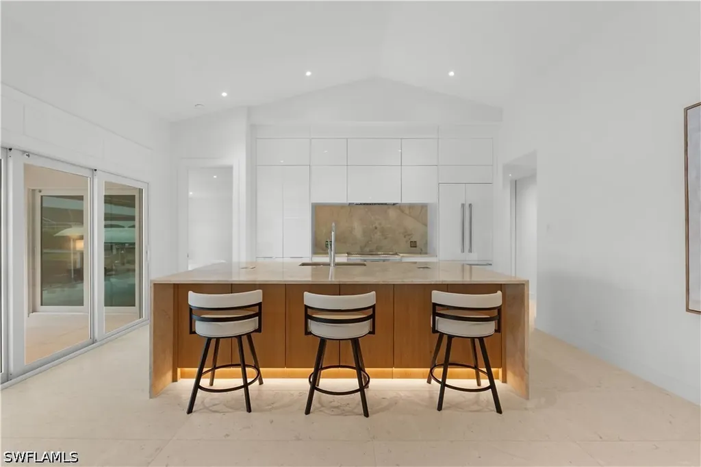 72 N Barfield Drive Marco Island FL 34145
