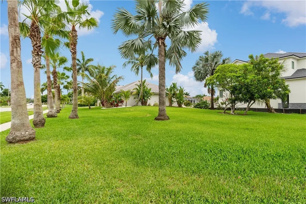 72 N Barfield Drive Marco Island FL 34145