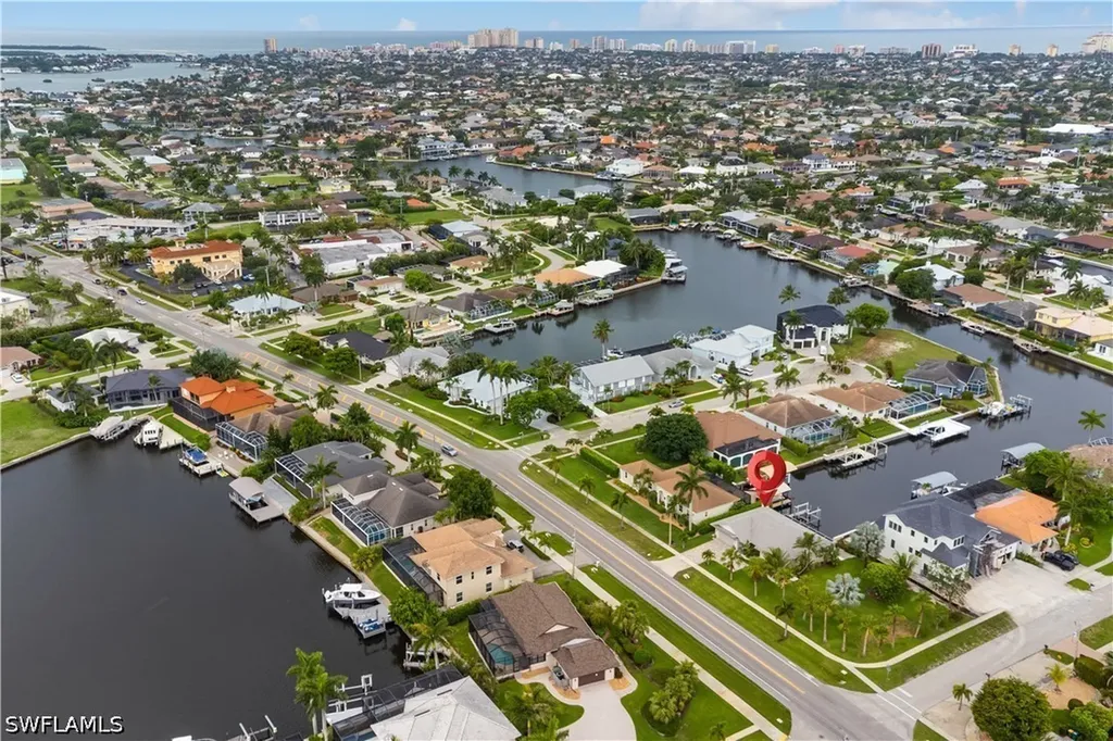 72 N Barfield Drive Marco Island FL 34145
