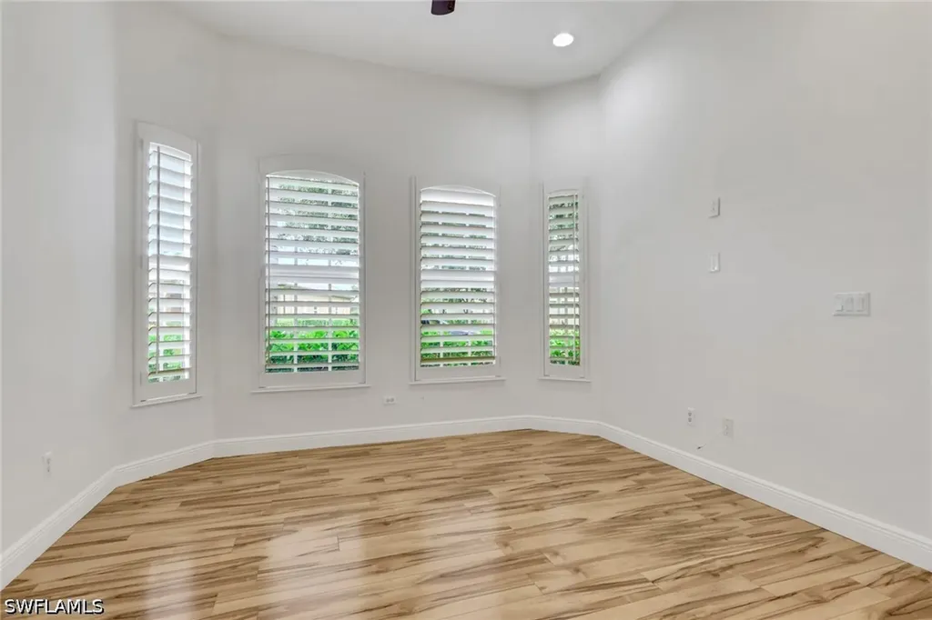 10233 Avonleigh Drive Bonita Springs FL 34135