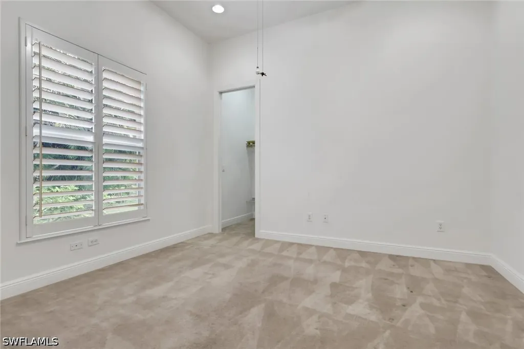 10233 Avonleigh Drive Bonita Springs FL 34135