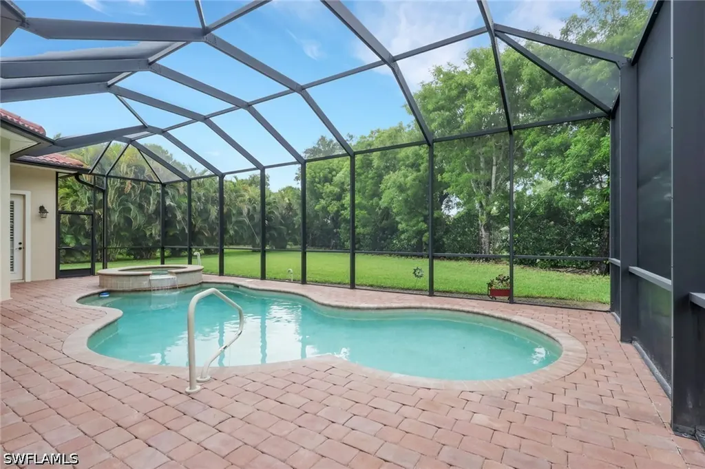 10233 Avonleigh Drive Bonita Springs FL 34135