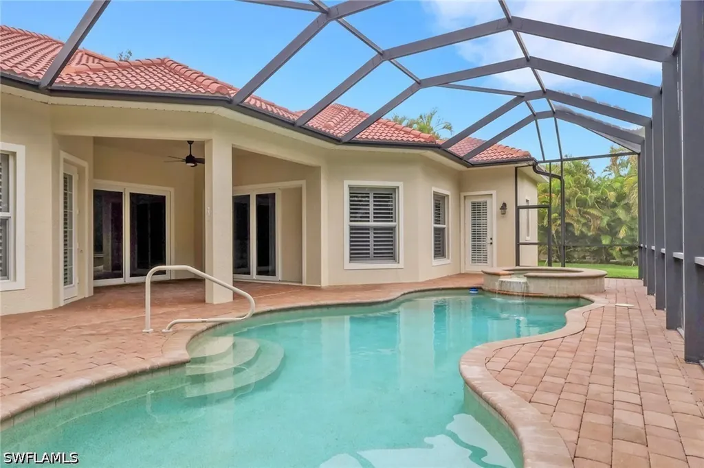 10233 Avonleigh Drive Bonita Springs FL 34135