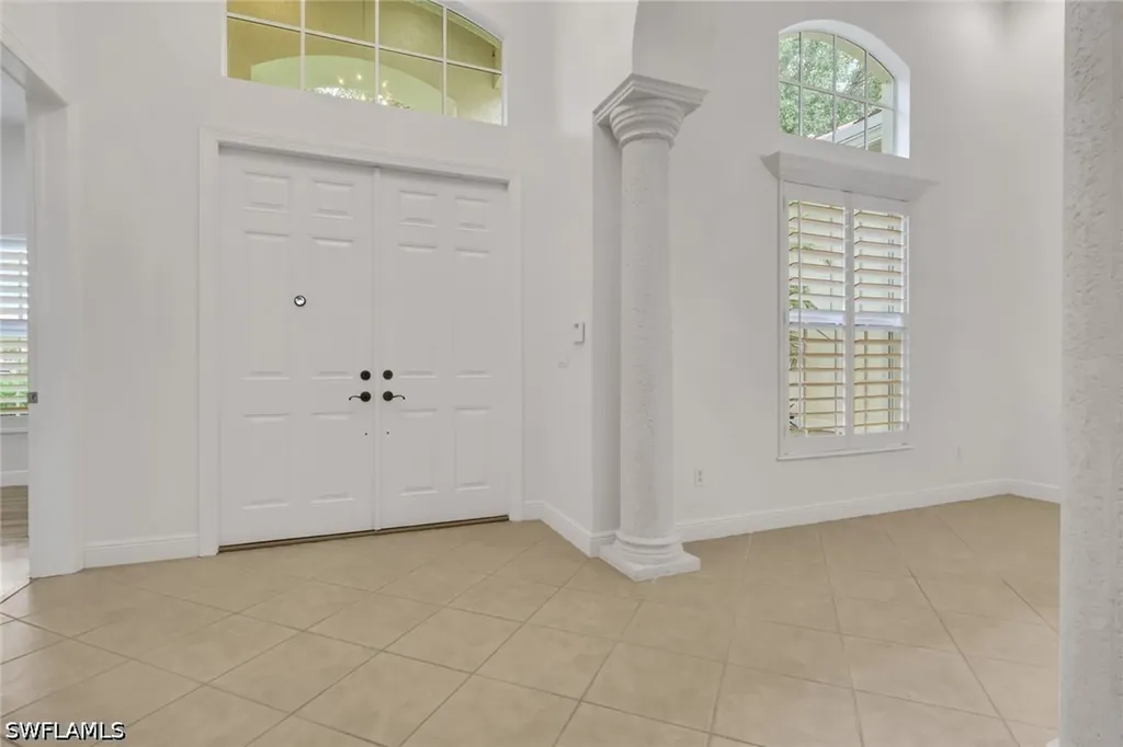 10233 Avonleigh Drive Bonita Springs FL 34135