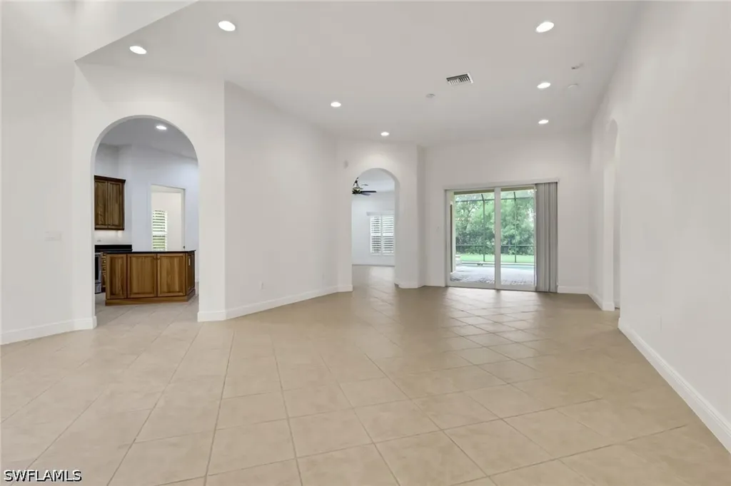 10233 Avonleigh Drive Bonita Springs FL 34135