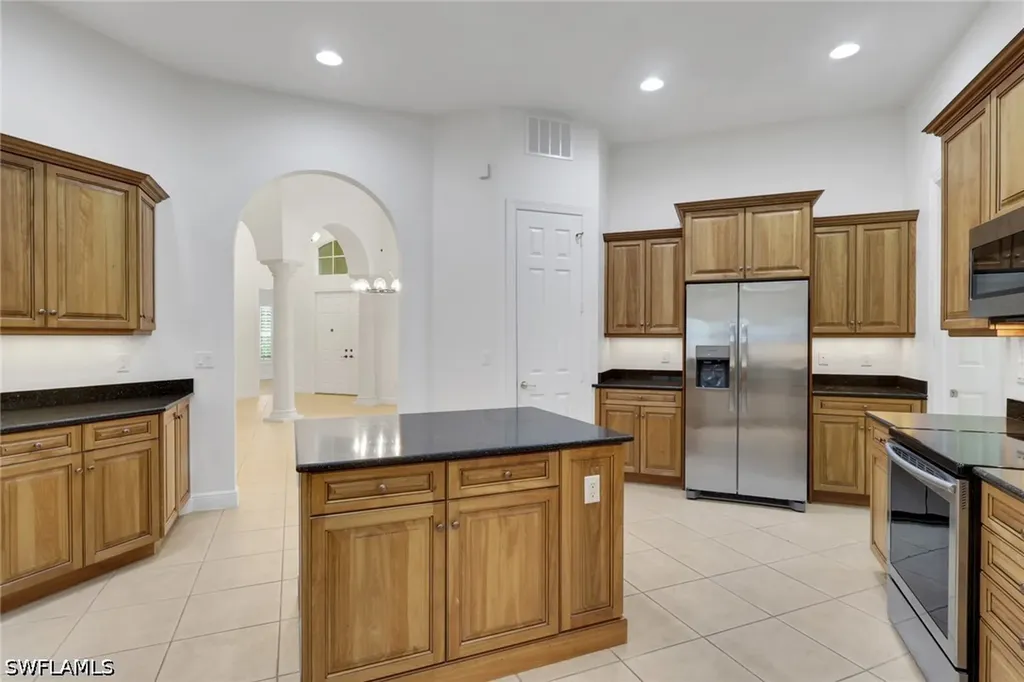 10233 Avonleigh Drive Bonita Springs FL 34135