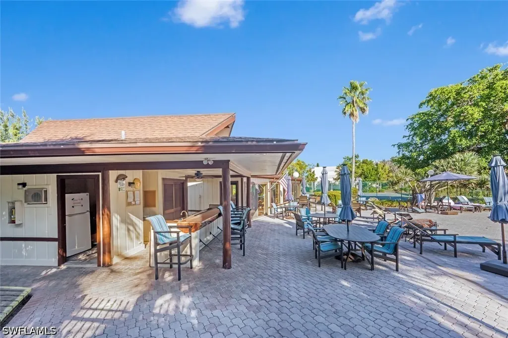 499 Forest Lakes Boulevard Naples FL 34105