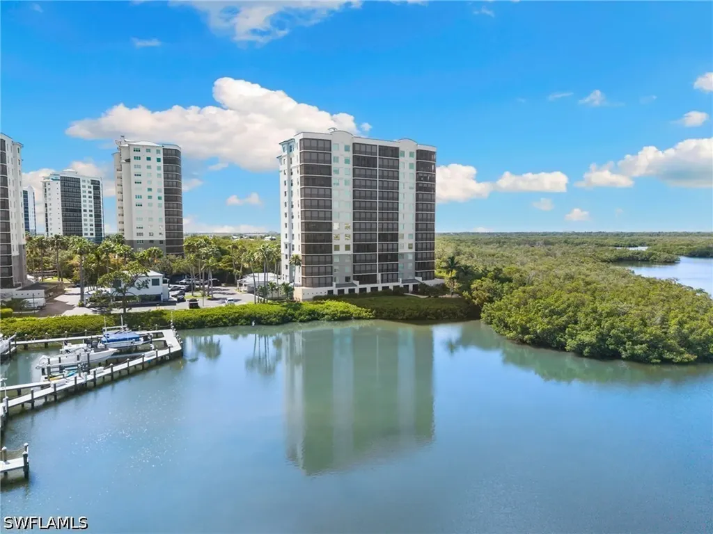 420 Cove Tower Drive Naples FL 34110
