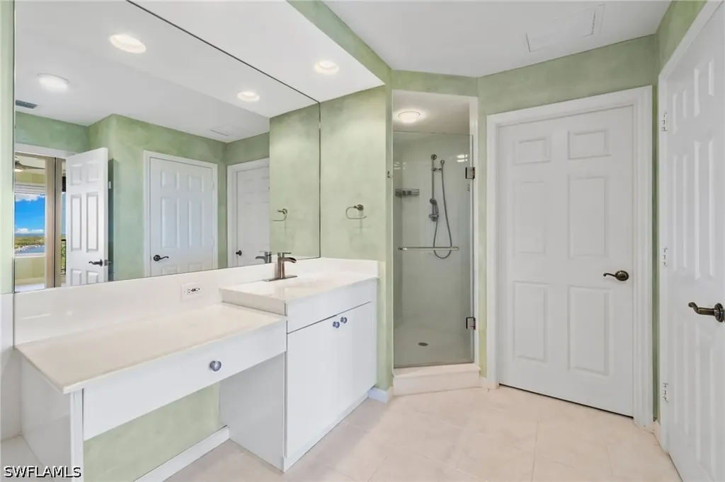 420 Cove Tower Drive Naples FL 34110