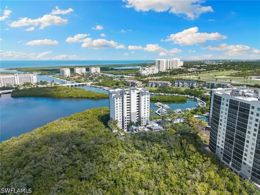 420 Cove Tower Drive Naples FL 34110