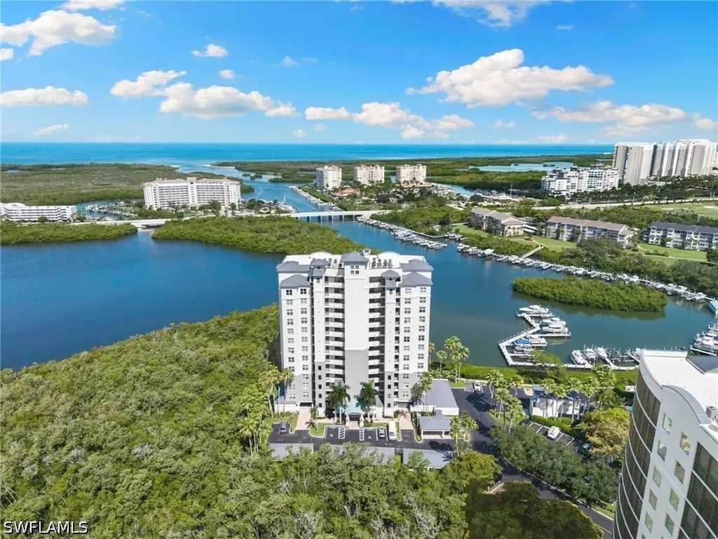 420 Cove Tower Drive Naples FL 34110