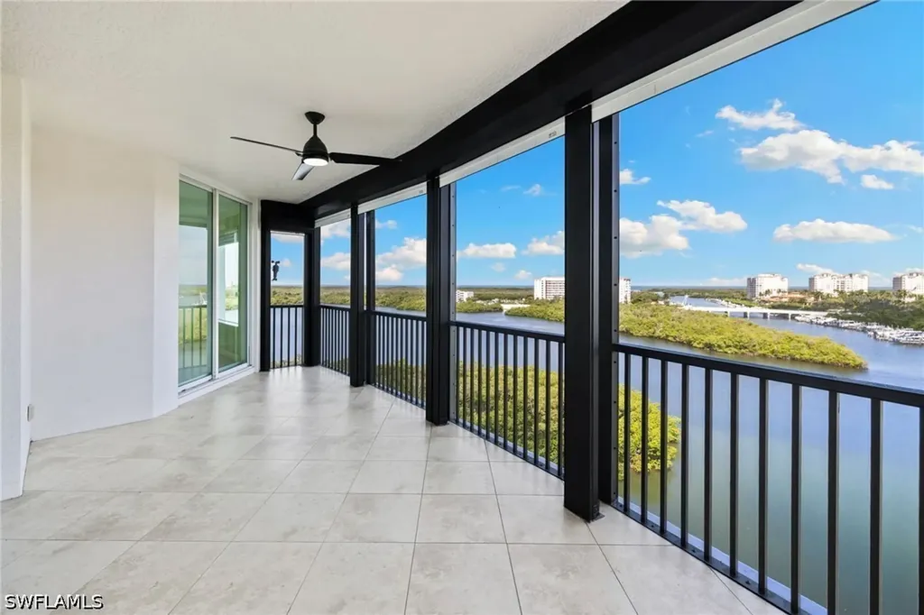 420 Cove Tower Drive Naples FL 34110