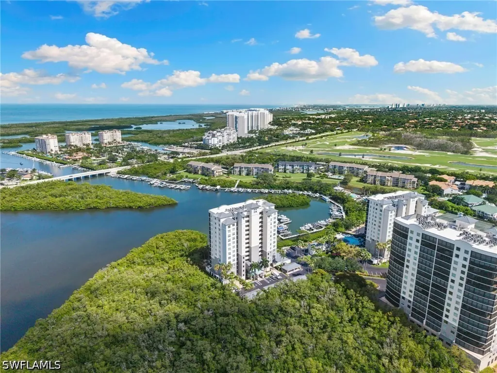 420 Cove Tower Drive Naples FL 34110