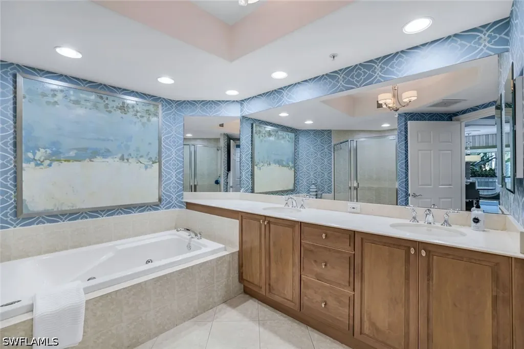 2728 Tiburon Boulevard E Naples FL 34109