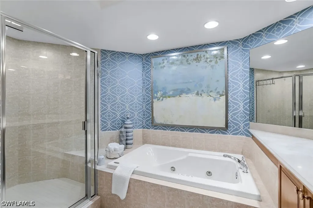 2728 Tiburon Boulevard E Naples FL 34109