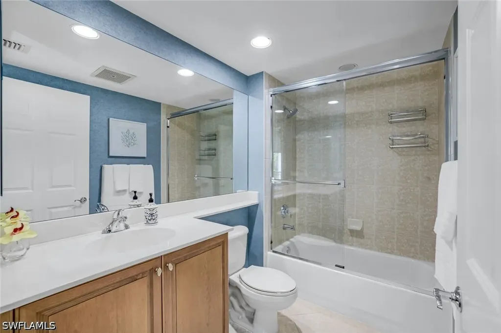 2728 Tiburon Boulevard E Naples FL 34109