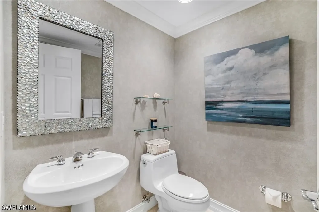 2728 Tiburon Boulevard E Naples FL 34109