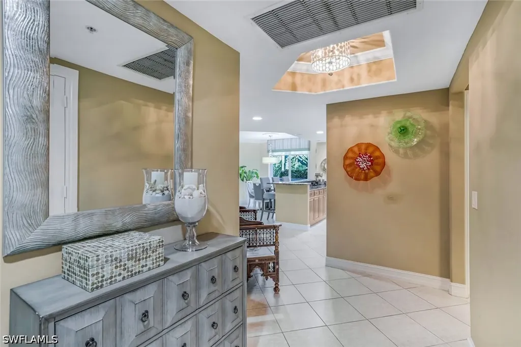 2728 Tiburon Boulevard E Naples FL 34109