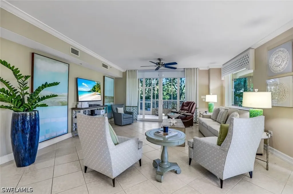 2728 Tiburon Boulevard E Naples FL 34109