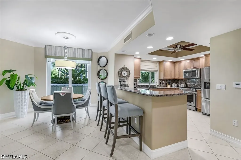 2728 Tiburon Boulevard E Naples FL 34109