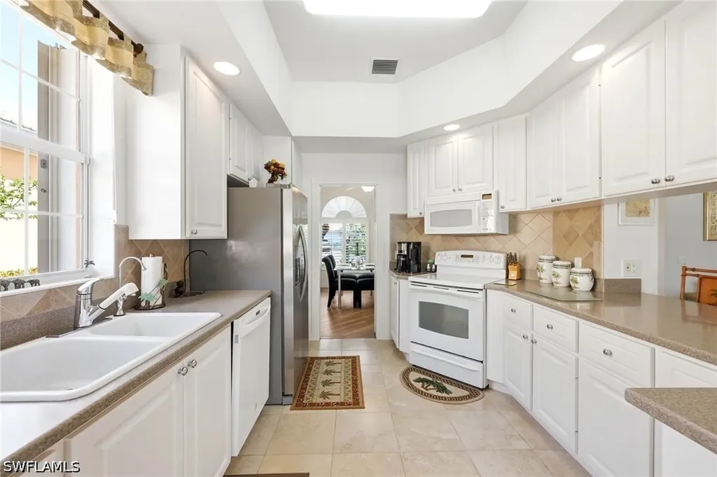 7758 Tommasi Court Naples FL 34114