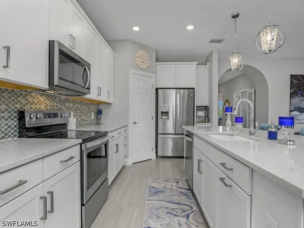 17581 Ashcomb Way Estero FL 33928