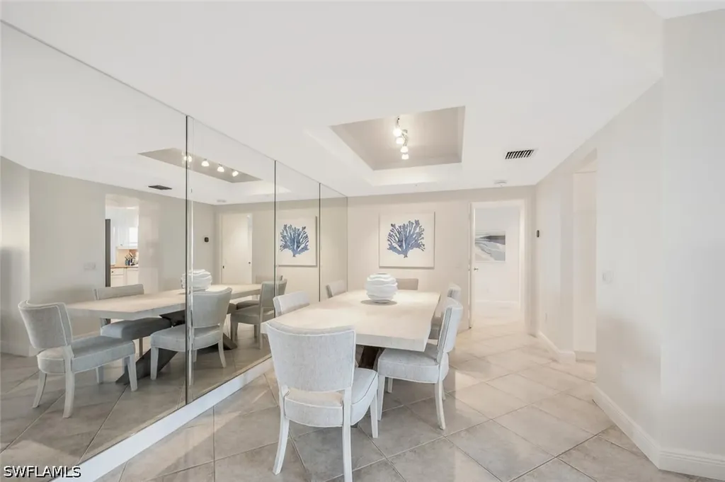7225 Pelican Bay Boulevard Naples FL 34108