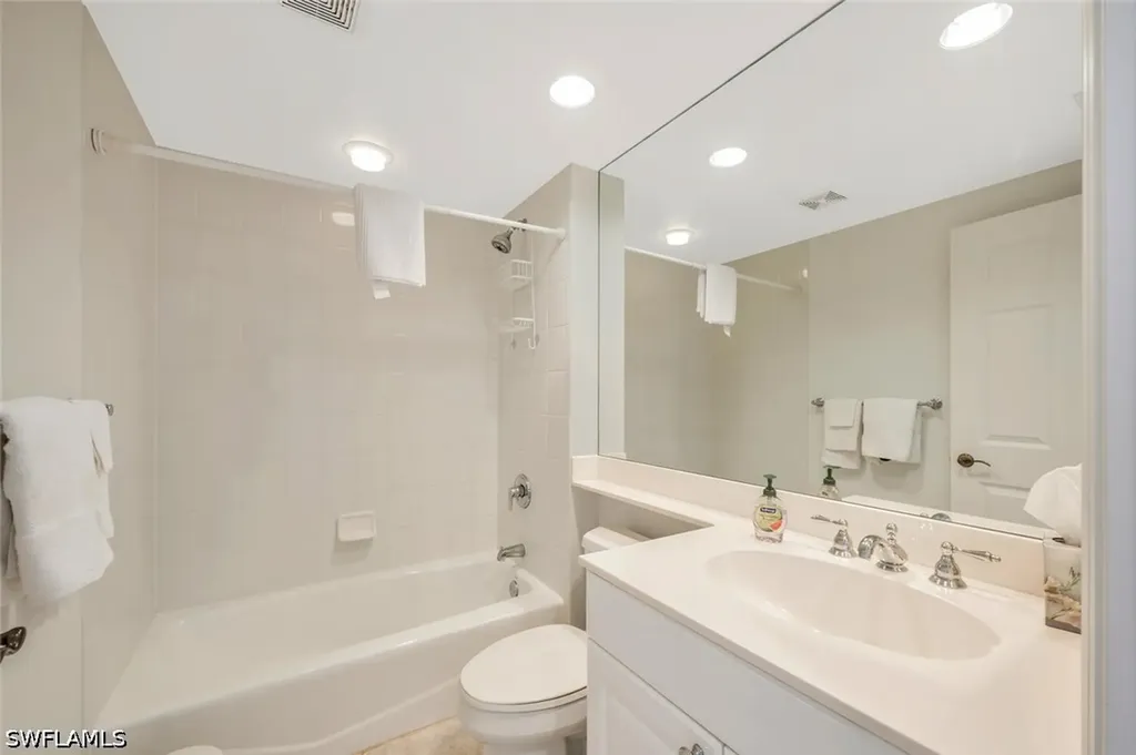 7225 Pelican Bay Boulevard Naples FL 34108