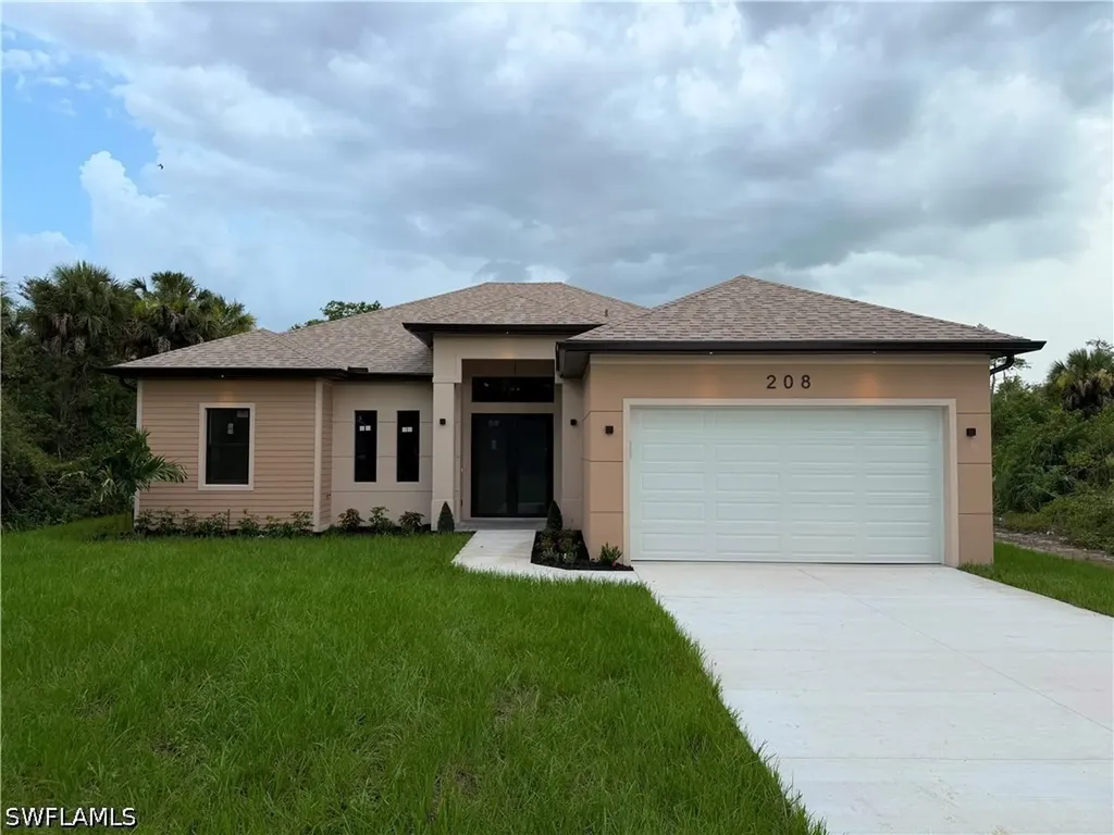 208 45th Avenue NE Naples FL 34120