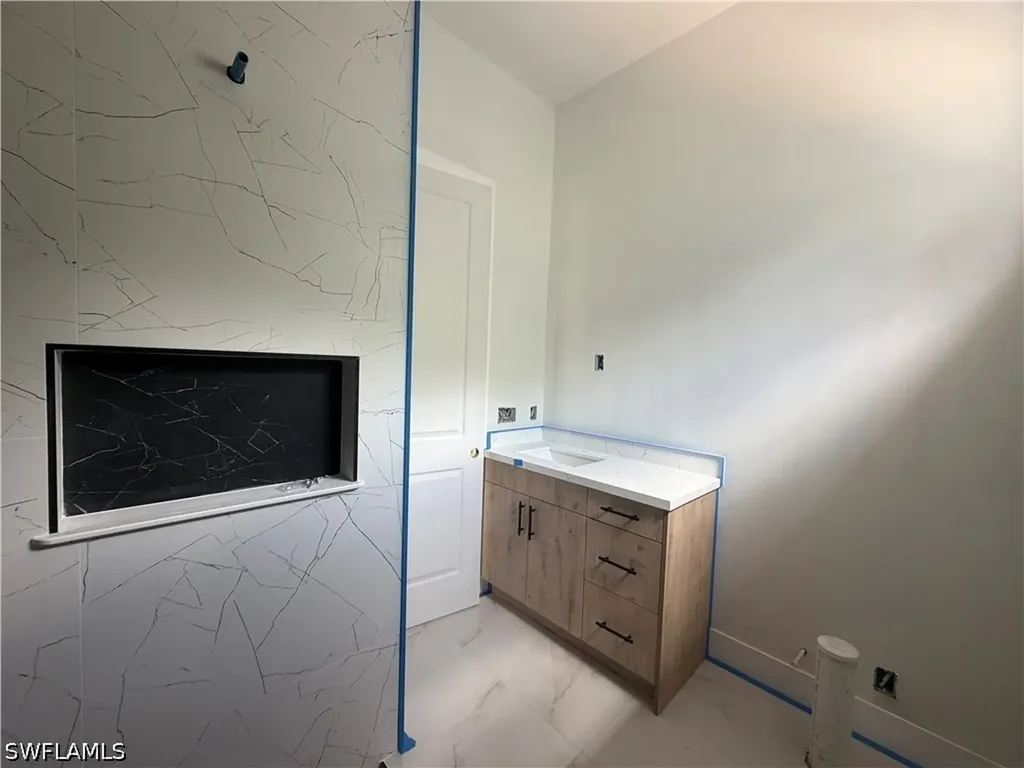 208 45th Avenue NE Naples FL 34120