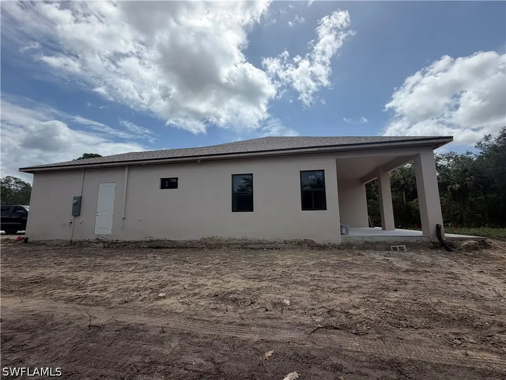 208 45th Avenue NE Naples FL 34120