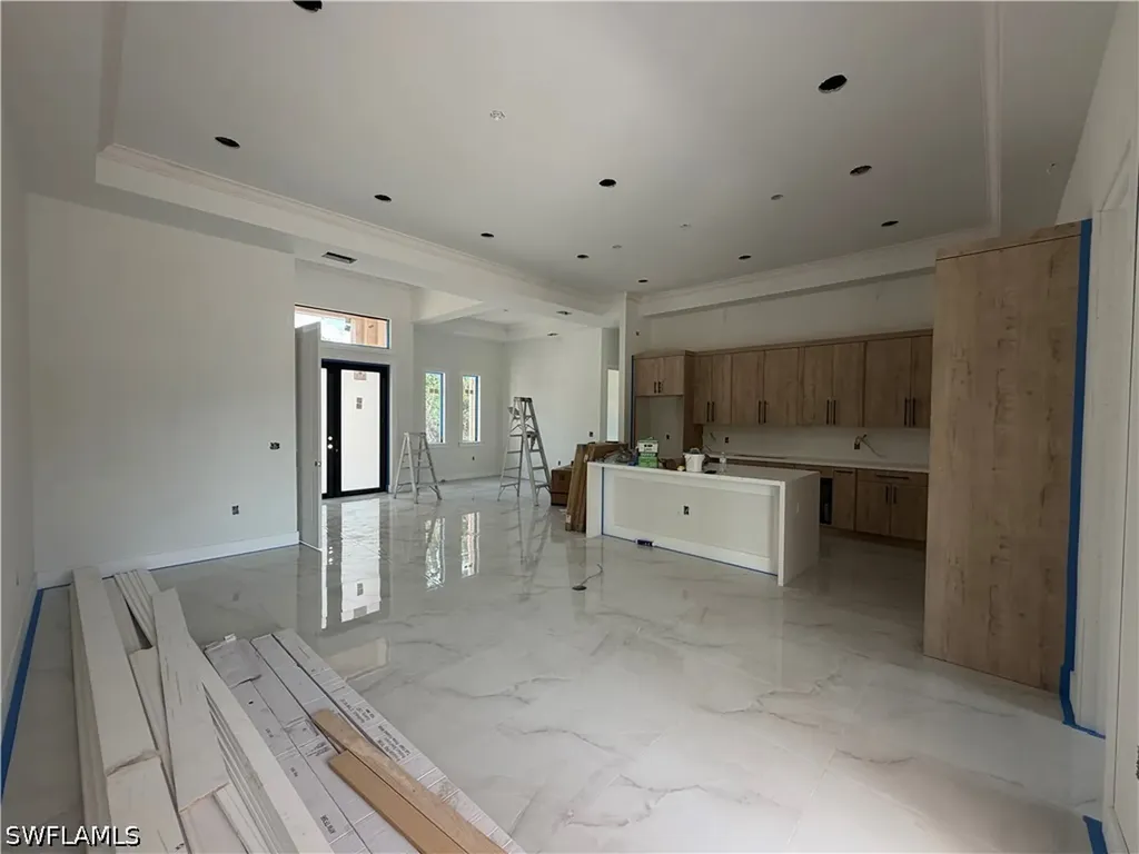 208 45th Avenue NE Naples FL 34120