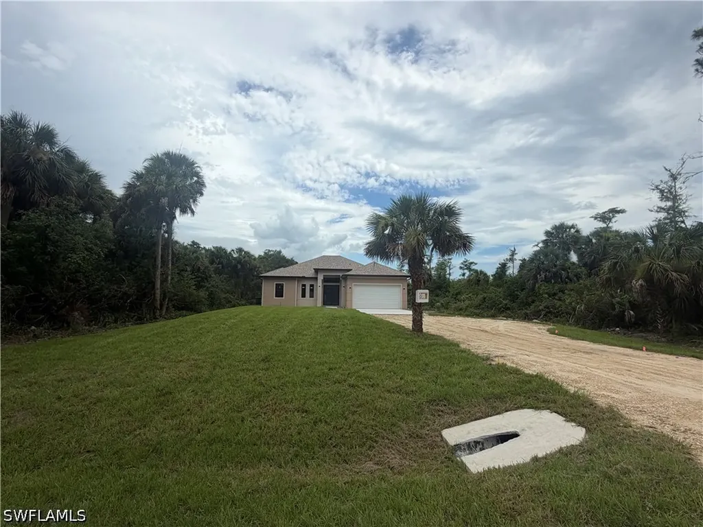 208 45th Avenue NE Naples FL 34120