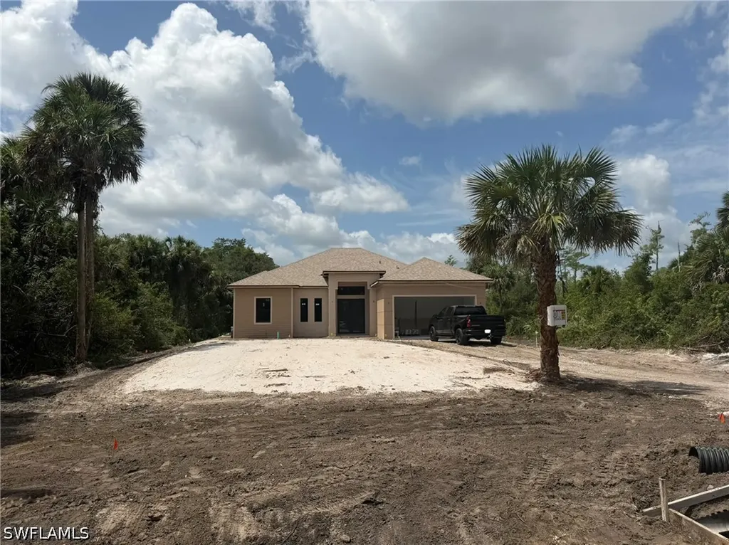 208 45th Avenue NE Naples FL 34120