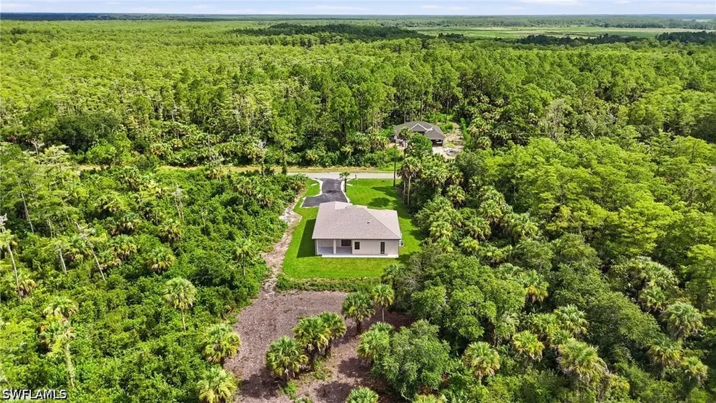 208 45th Avenue NE Naples FL 34120