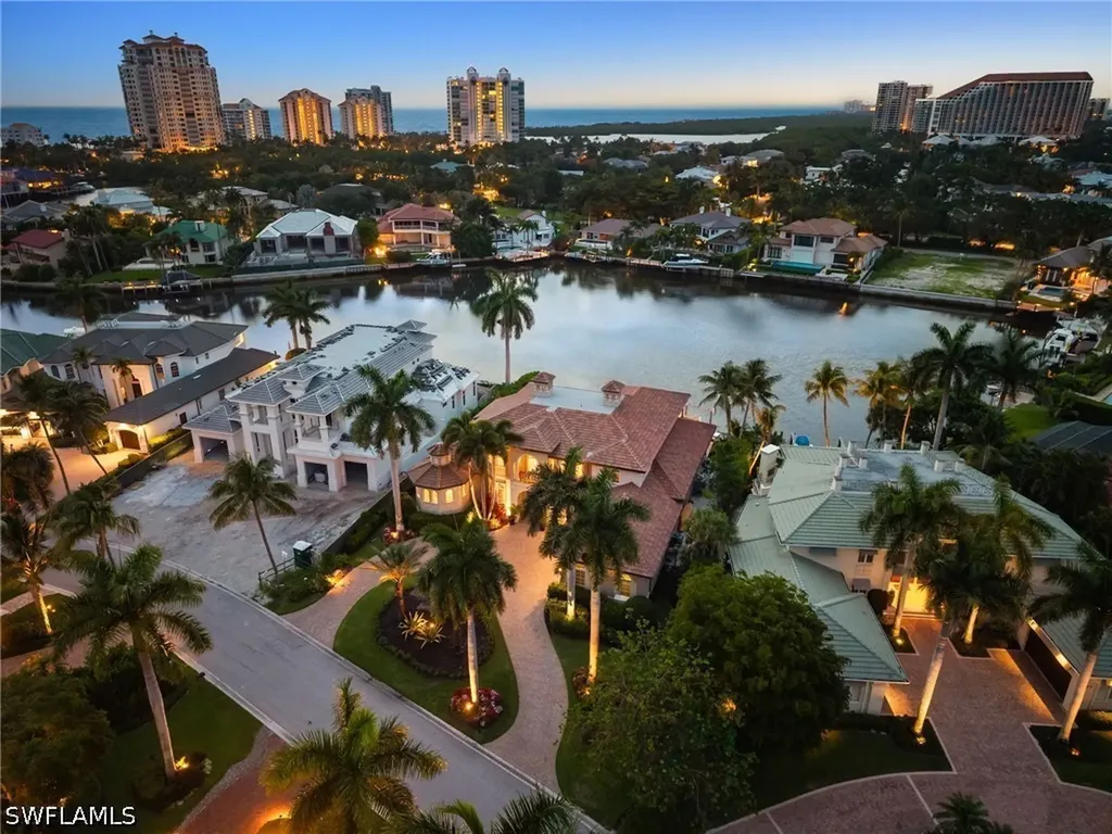 345 Devils Bight Naples FL 34103