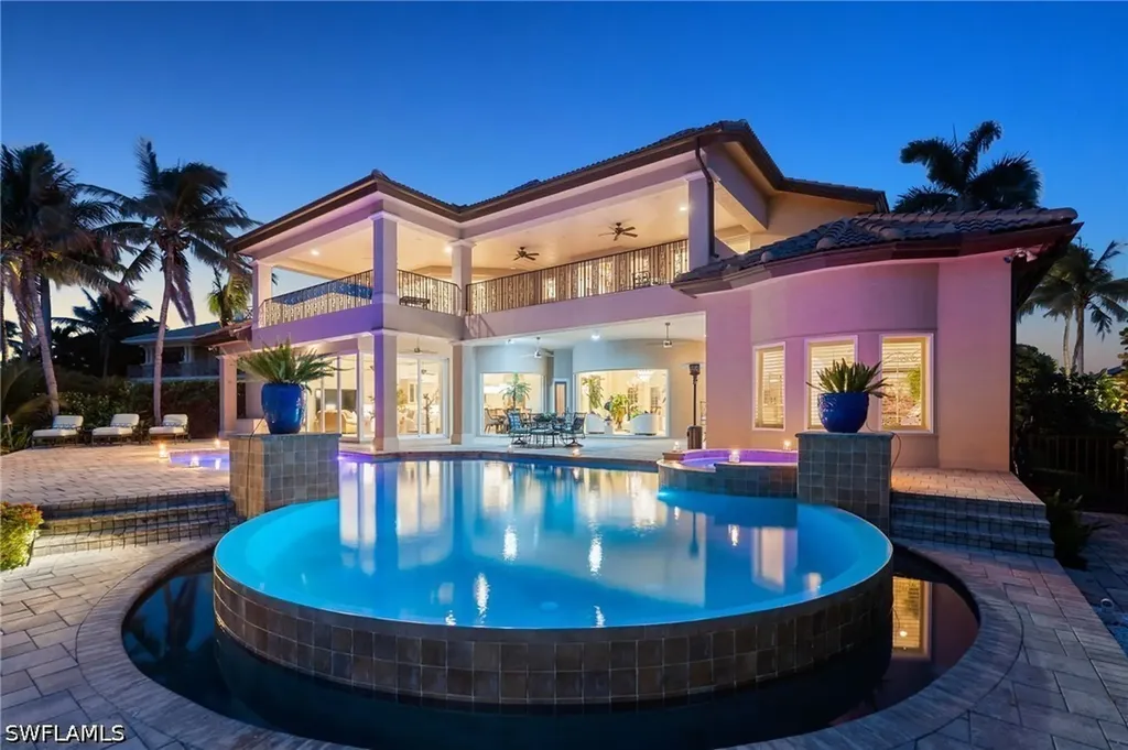 345 Devils Bight Naples FL 34103